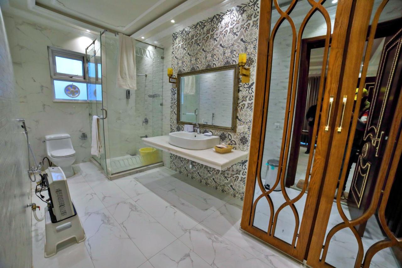 Arish Luxury Suites Скарду Экстерьер фото