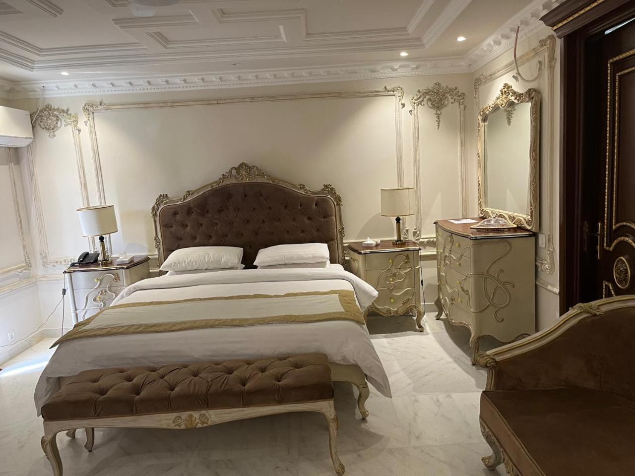 Arish Luxury Suites Скарду Экстерьер фото
