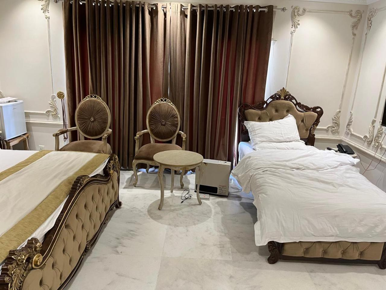 Arish Luxury Suites Скарду Экстерьер фото